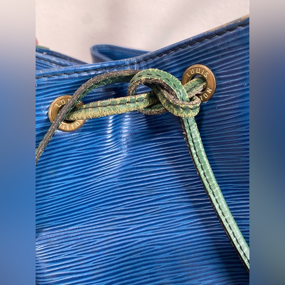 Louis Vuitton Blue and Green EPI NOE GM - Picture 2 of 14